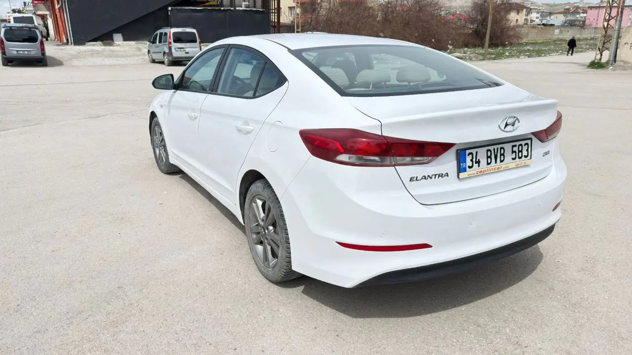 Hyundai Elantra 1.6 Crdi Style Plus DCT, fotoğraf 8