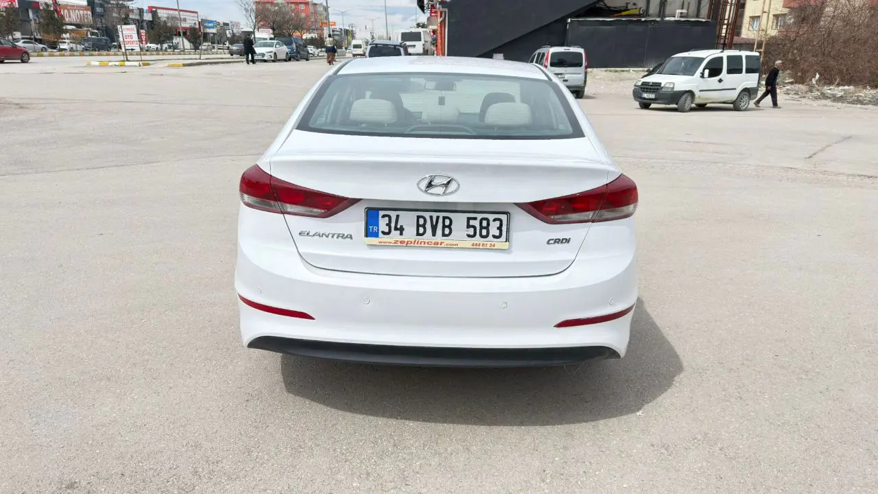 Hyundai Elantra 1.6 Crdi Style Plus DCT, fotoğraf 9