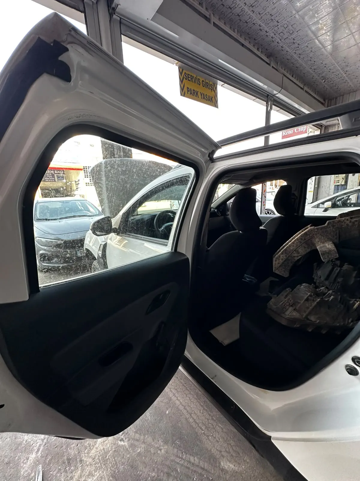 Dacia Duster Comfort 1.3 Turbo 150 BG EDC 4*2, fotoğraf 52