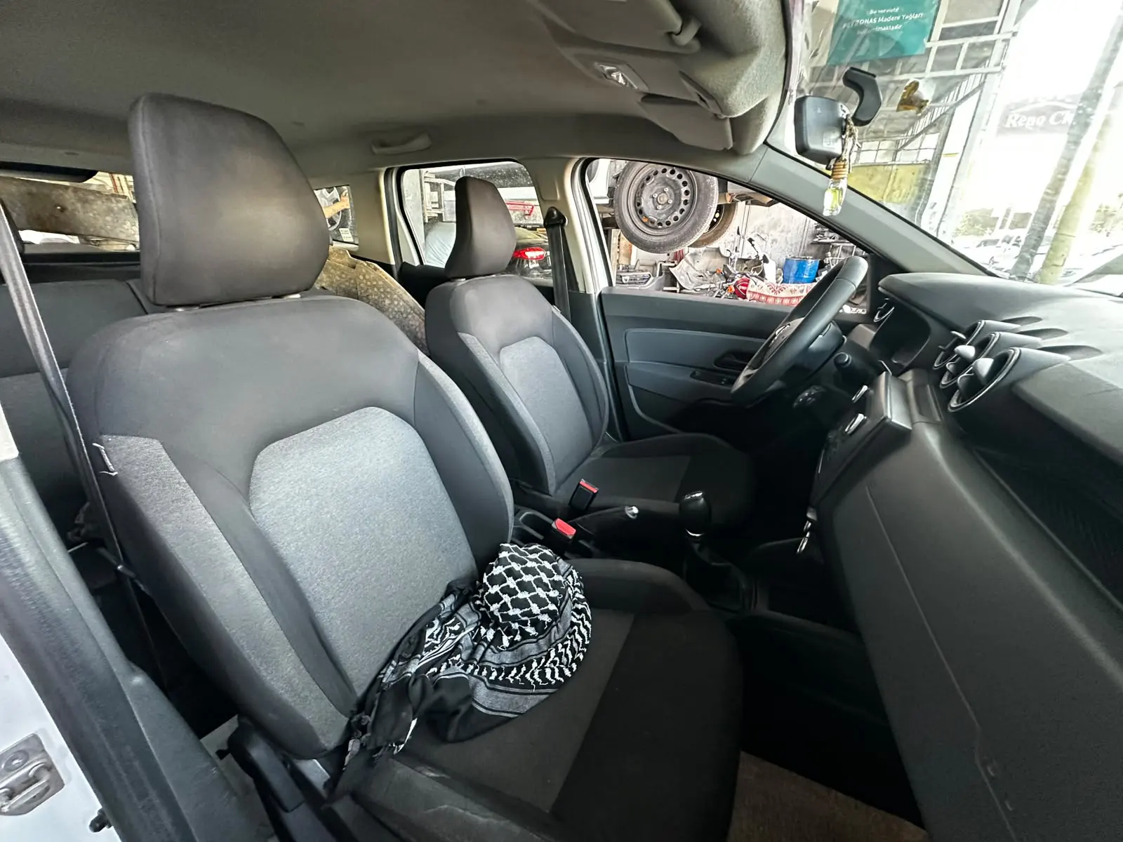Dacia Duster Comfort 1.3 Turbo 150 BG EDC 4*2, fotoğraf 80