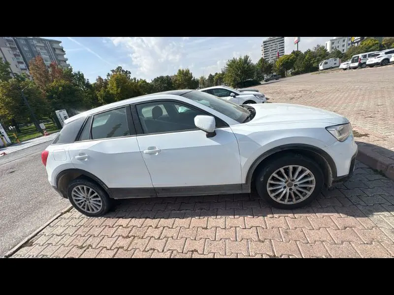 Audi Q2 30 Turbo FSI 116 HP Design S Tronic, fotoğraf 10