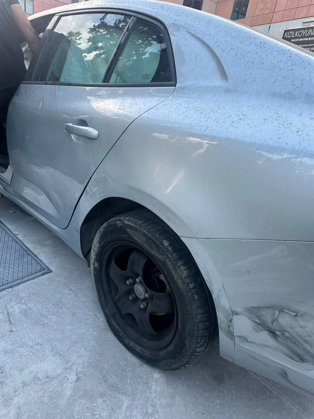 Renault Megane Sedan Touch 1.3 TCE EDC 140 FAZ2, fotoğraf 24