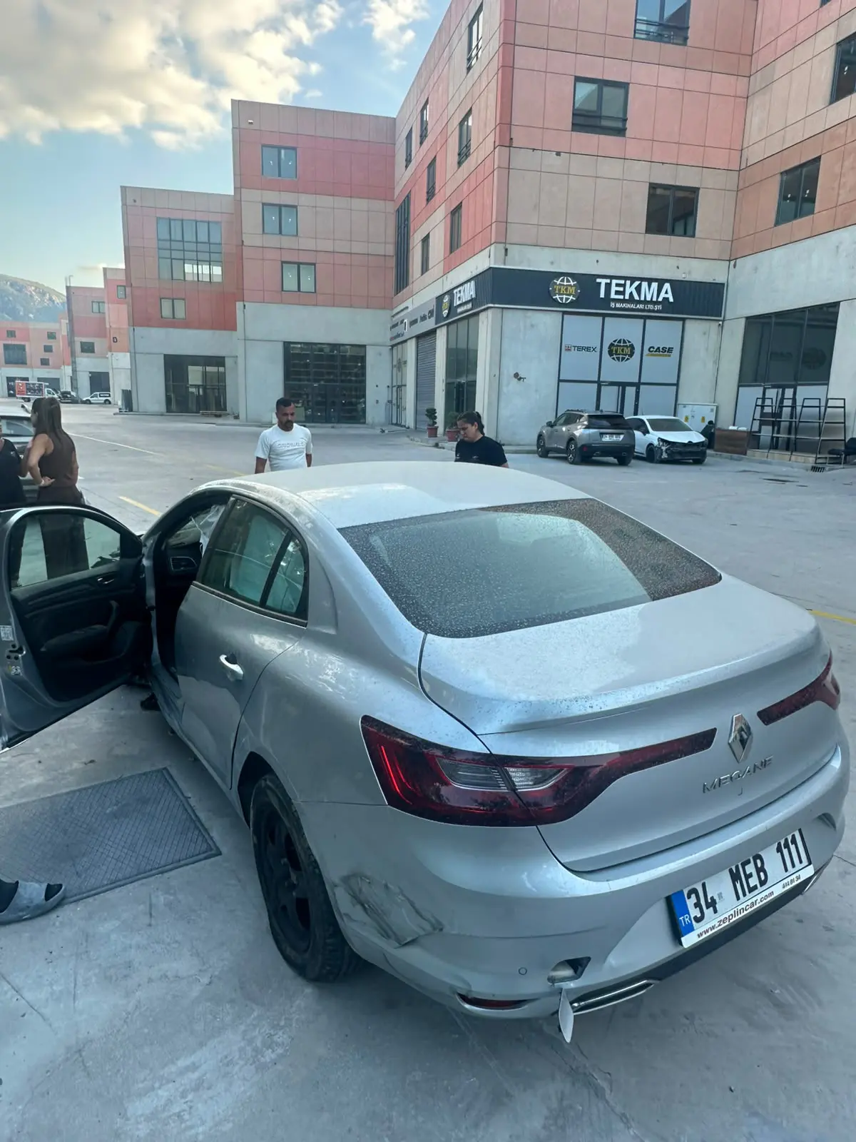 Renault Megane Sedan Touch 1.3 TCE EDC 140 FAZ2, fotoğraf 33