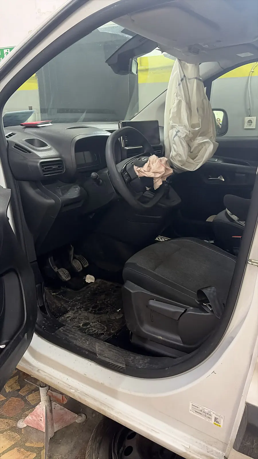 Opel Combo Essential 1.5 Dizel MT6 130 FL, fotoğraf 52