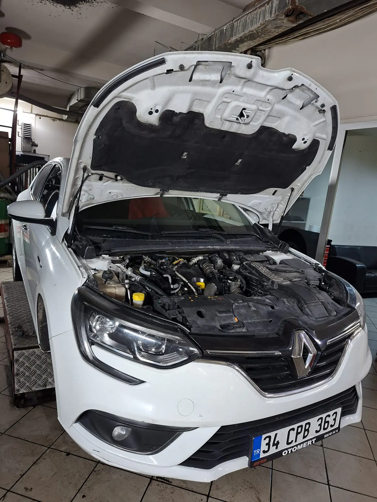 Renault Megane Sedan Touch 1.5 DCI EDC 115 BG, fotoğraf 18