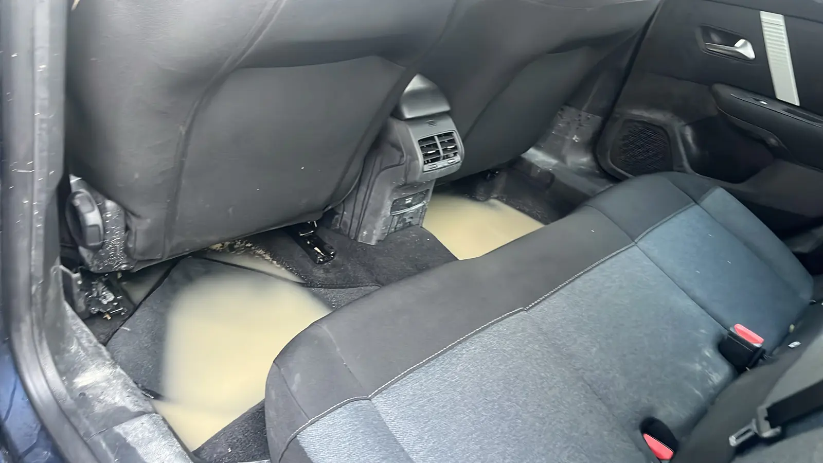 Citroen C4 X YOU 1.2 Puretech 130 EAT8, fotoğraf 6