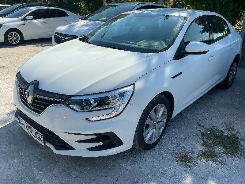 Renault Megane Sedan JOY 1.3 TCE EDC 140 BG, fotoğraf 2