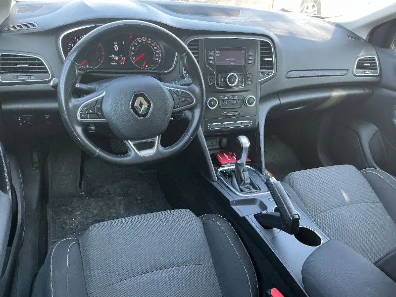 Renault Megane Sedan JOY 1.3 TCE EDC 140 BG, fotoğraf 9