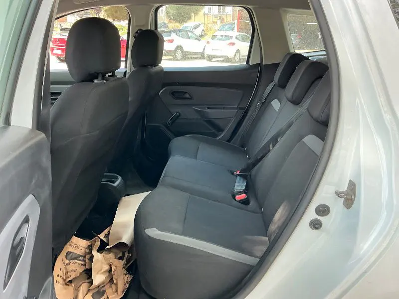 Dacia Duster Comfort 1.5 Blue DCI 115 BG 4*4 E6D Full, fotoğraf 3