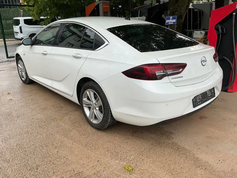 Opel Insignia GS Enjoy 1.6 AT6 136 HP Design (euro 6.2), fotoğraf 2