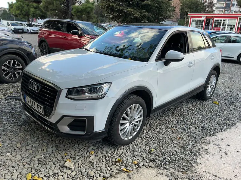 Audi Q2 30 Turbo FSI 116 HP Design S Tronic, fotoğraf 1