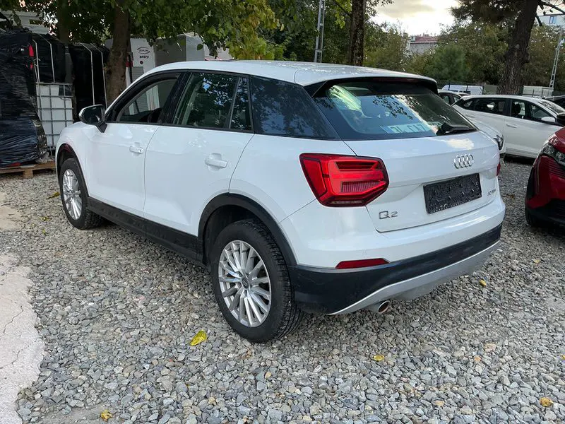 Audi Q2 30 Turbo FSI 116 HP Design S Tronic, fotoğraf 2