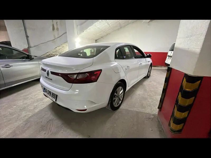Renault Megane Sedan Touch 1.5 DCI EDC 115 BG, fotoğraf 8