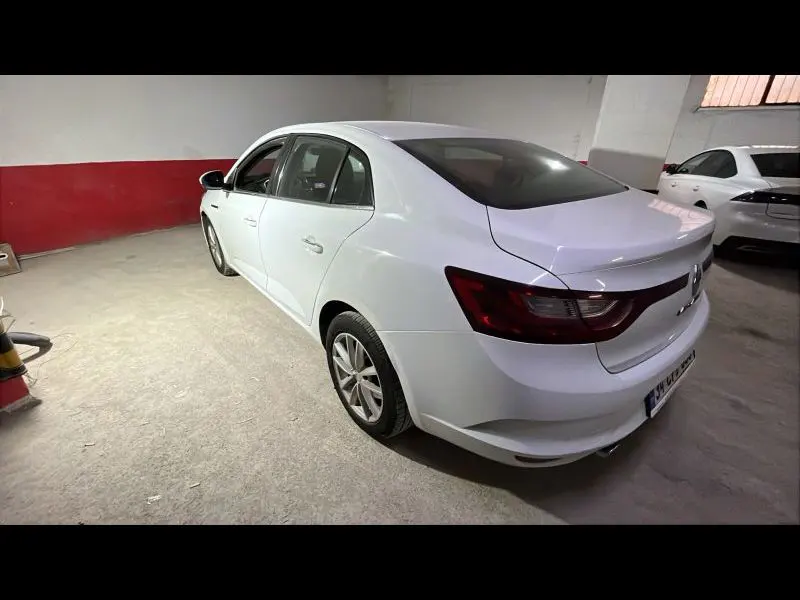 Renault Megane Sedan Touch 1.5 DCI EDC 115 BG, fotoğraf 10