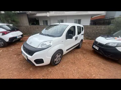 Fiat Fiorino Combi S2 POP 1.3 Mjet 95 HP E6DF - 7" Radyo
