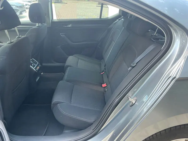 Skoda SuperB Premium 1.6 TDI SCR 120 PS DSG, fotoğraf 6