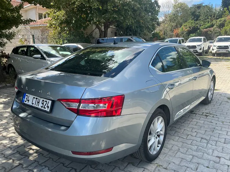 Skoda SuperB Premium 1.6 TDI SCR 120 PS DSG, fotoğraf 8
