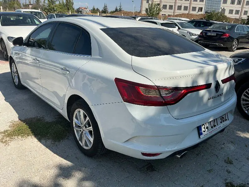 Renault MEGANE Sedan Touch 1.5 Blue DCI EDC 115 BG, fotoğraf 2