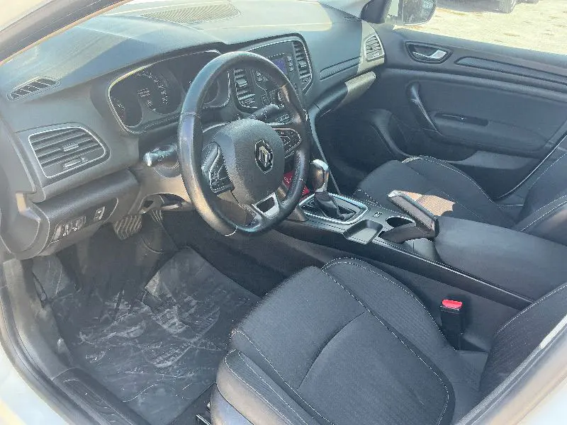 Renault MEGANE Sedan Touch 1.5 Blue DCI EDC 115 BG, fotoğraf 3